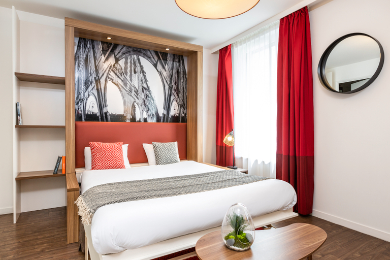 Bedroom 3, Aparthotel Adagio Paris Bercy Village, Paris