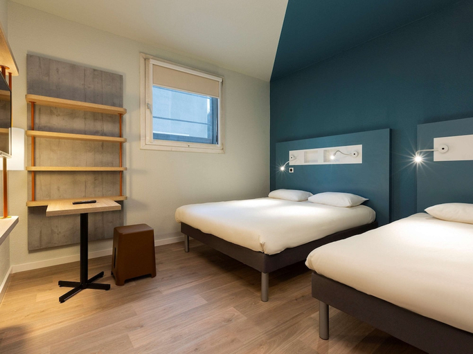 Bedroom 2, Ibis budget Bourgoin Jallieu Centre, Isère