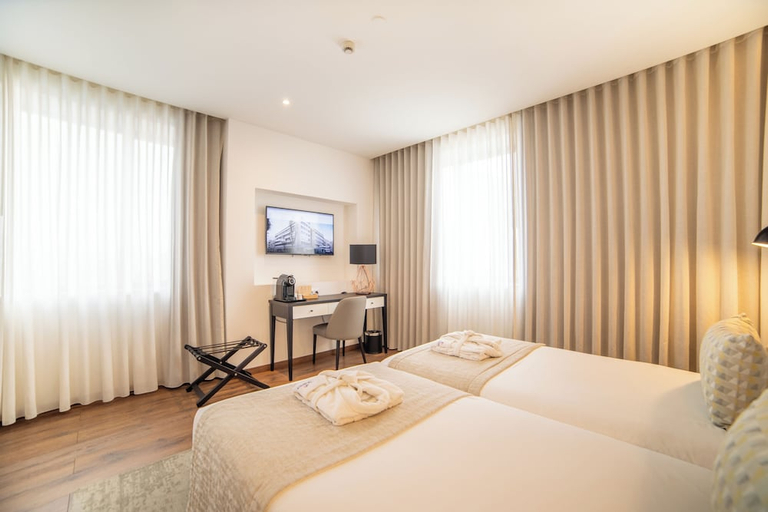 Bedroom 2, Vip Executive Picoas, Lisbon