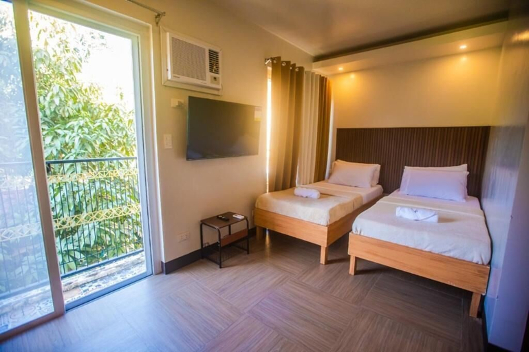 Room 2, Hotel NaeR, Romblon
