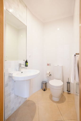 Bathroom 5, NAU Salema Beach Village, Vila do Bispo