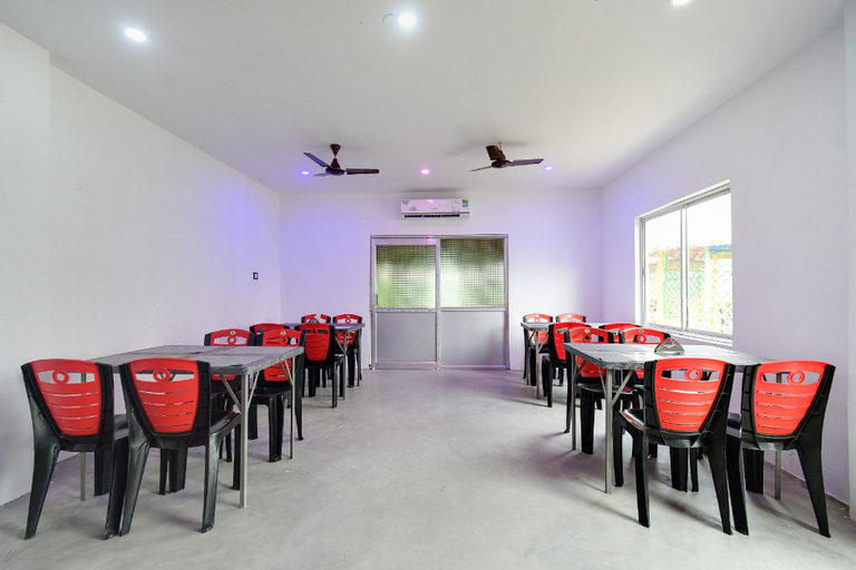Food & Drinks 4, OYO 812702 Mango Leaf Hotel & Restaurant, Murshidabad