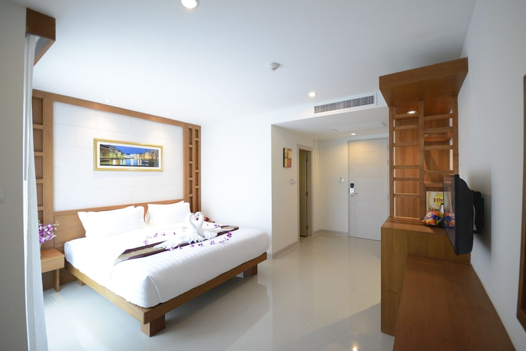 Bedroom 3, The Patong Center Hotel, Pulau Phuket
