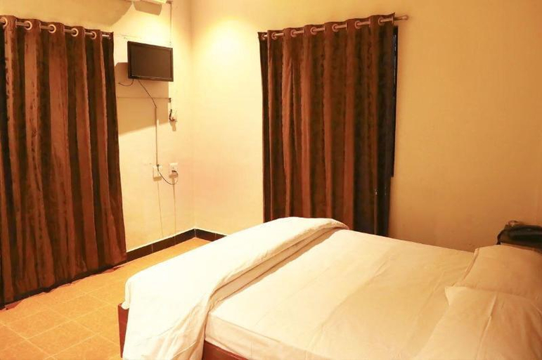 Bedroom, Deluxe Hotel, Kancheepuram