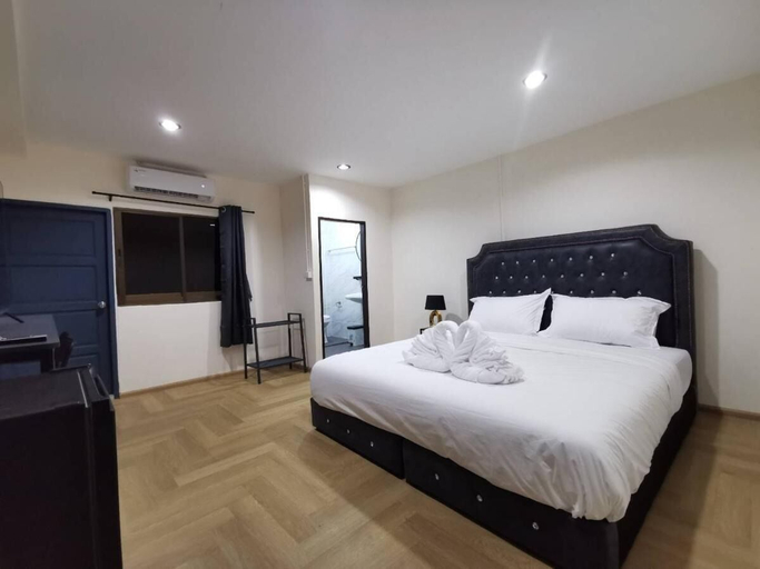 Bedroom 2, The One Hotel, Pattaya