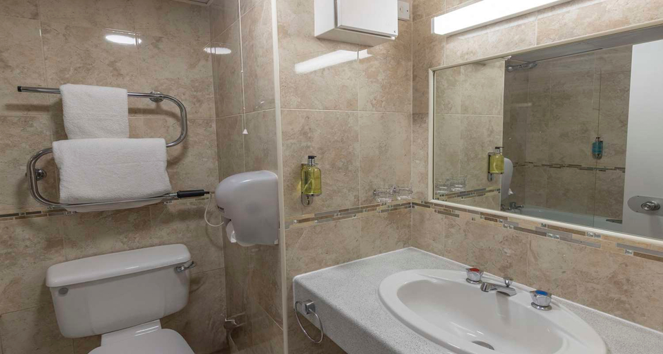 Bathroom 5, Hotel St Pierre, Sure Hotel Collection by Best Western, Wakefield