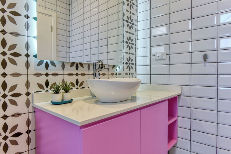 Bathroom 4, The Pop House 2-BR Apt in Mar Mkhayel, Beirut