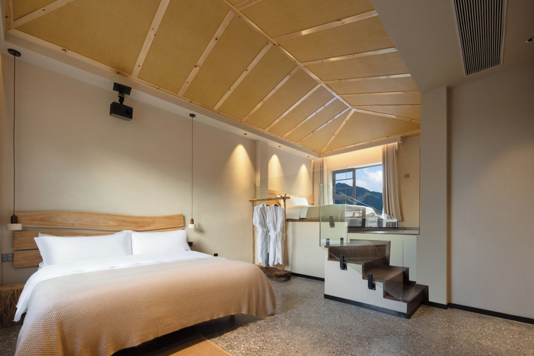 Room 5, Qingmo Hidden Mid-Mountain Hotel, Jingdezhen