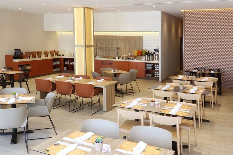 Food & Drinks 5, City Express Plus by Marriott Puerto Vallarta, Puerto Vallarta