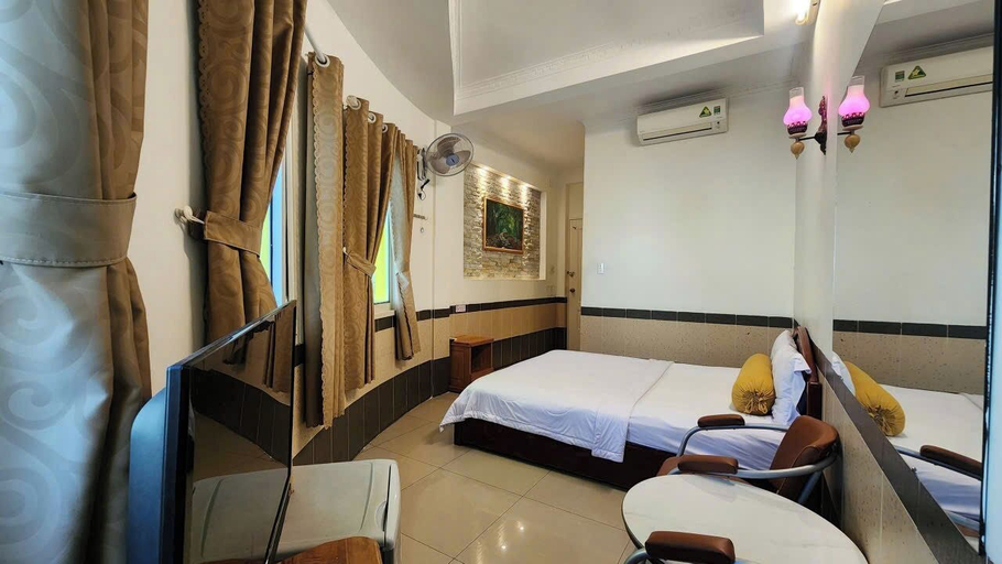 Bedroom 5, Ngoc Son Hotel, Bien Hoa