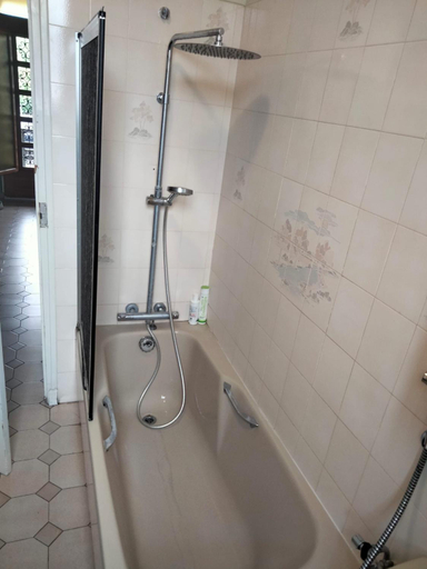 Bathroom 3, Maison et Appartement, Seine-Saint-Denis