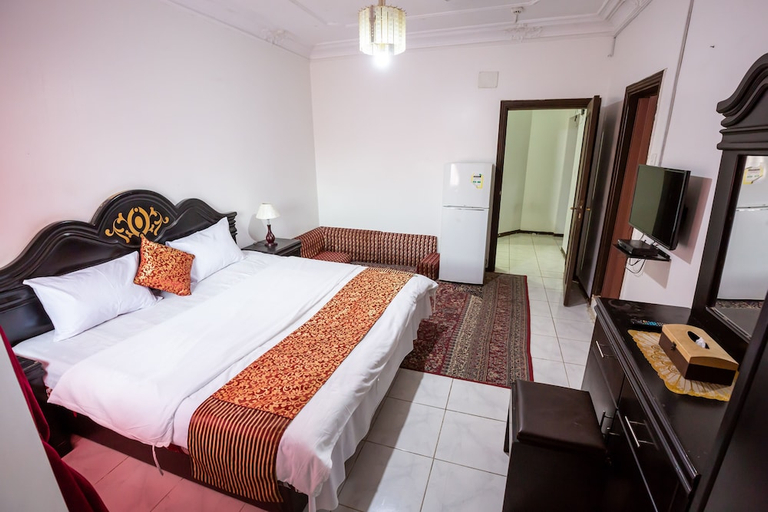 Bedroom 3, Al Eairy Serviced Apartments Company 4