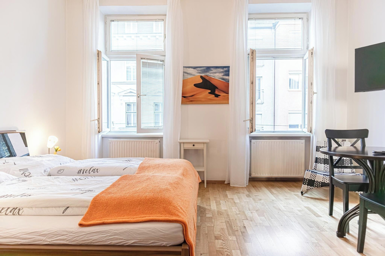 Room 2, Cozy 2BR Apt Near Vienna Center, Wien