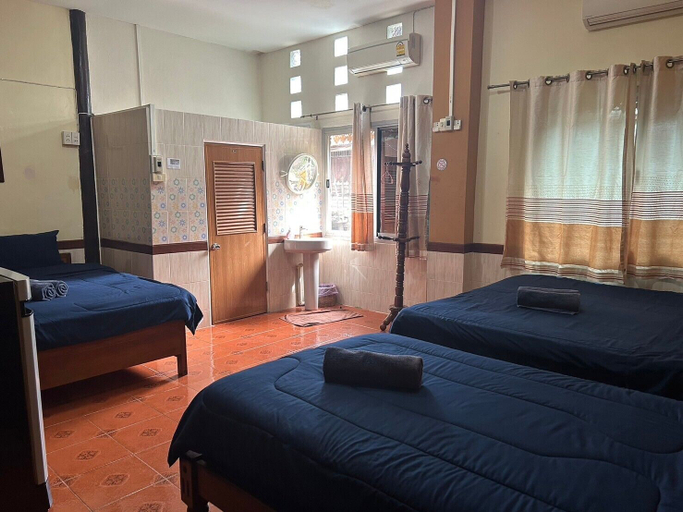 Bedroom 3, Baan Are Gong Riverside Homestay, Phra Nakhon Si Ayutthaya
