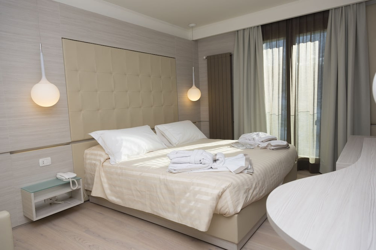 Others 3, WHITE ANGEL HOTEL, Aosta