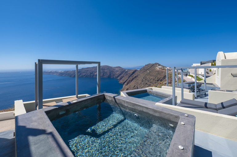 Sport & Beauty 2, Gizis Cliffside Suites, South Aegean