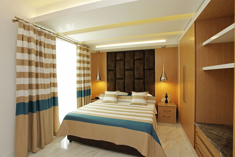 Bedroom 2, Kleopatra Suit Hotel, Alanya