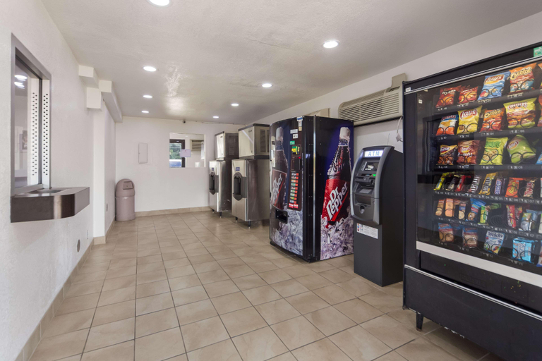 Food & Drinks 5, Motel 6 Meridian, MS GA, Lauderdale