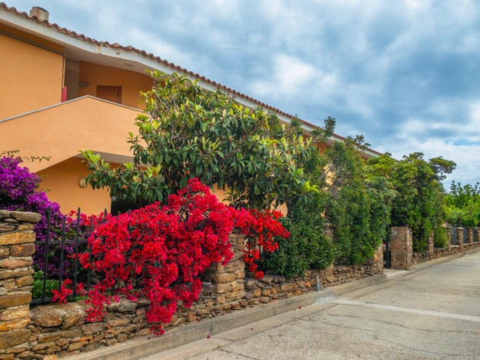 Exterior & Views 2, Hotel Donatella, Nuoro