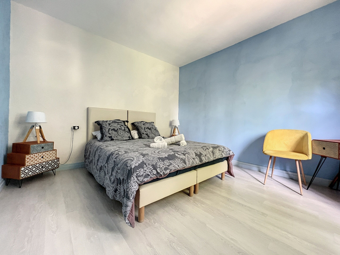 Bedroom 3, LA CHAPELAINE, Drôme