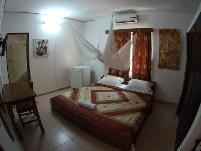 Others 3, Hôtel Aurore, Golfe (incl Lomé)