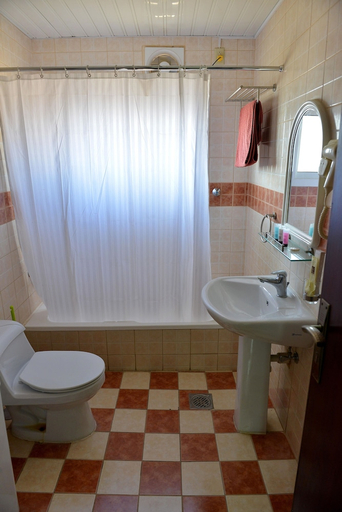 Bathroom 2, Almawasim Alarbaa Establishment For Serviced Apartments, Al Jubail