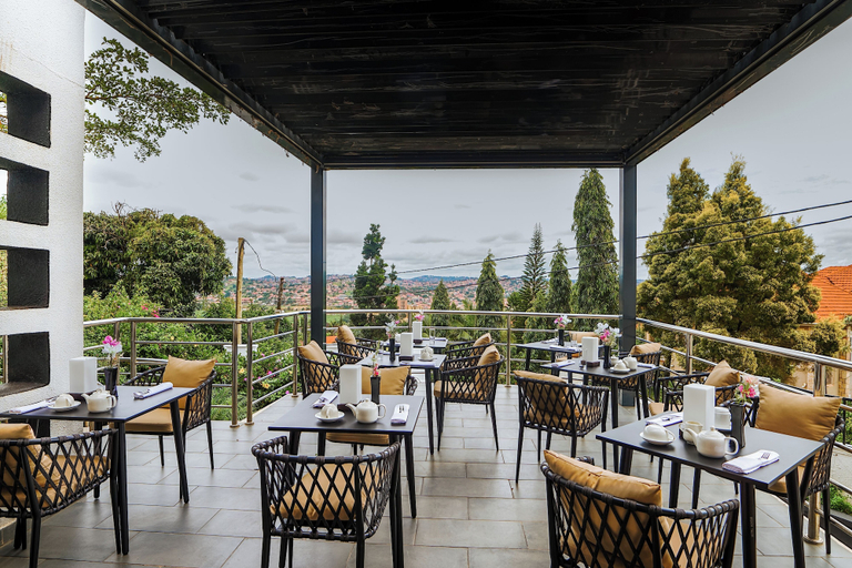 Restaurant 5, Hotel Noesis, Kampala