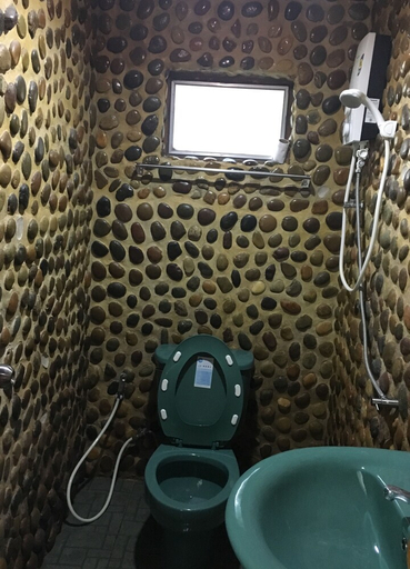 Bathroom, Sri Phairin Resort, Tha Mai