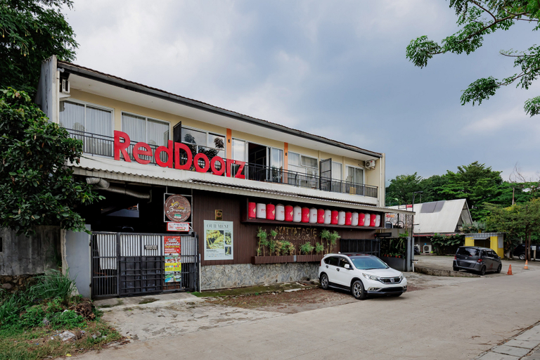 Exterior & Views 2, RedDoorz near Exit Toll Bogor, Bogor