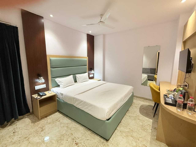 Room 3, Hotel Grand Soma, Nagpur