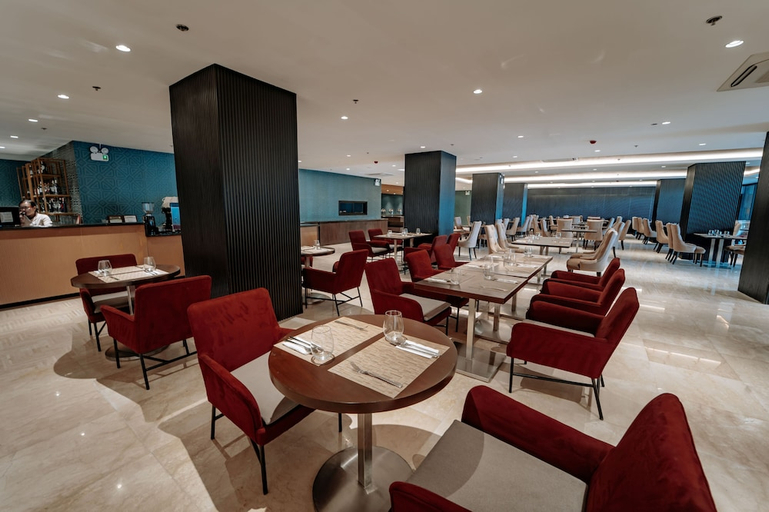 Food & Drinks 5, The MetroCentre Hotel, Tagbilaran City