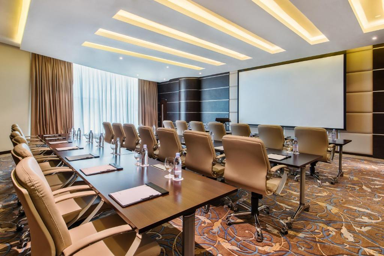 Business Facilities 5, Golden Tulip Doha, Doha
