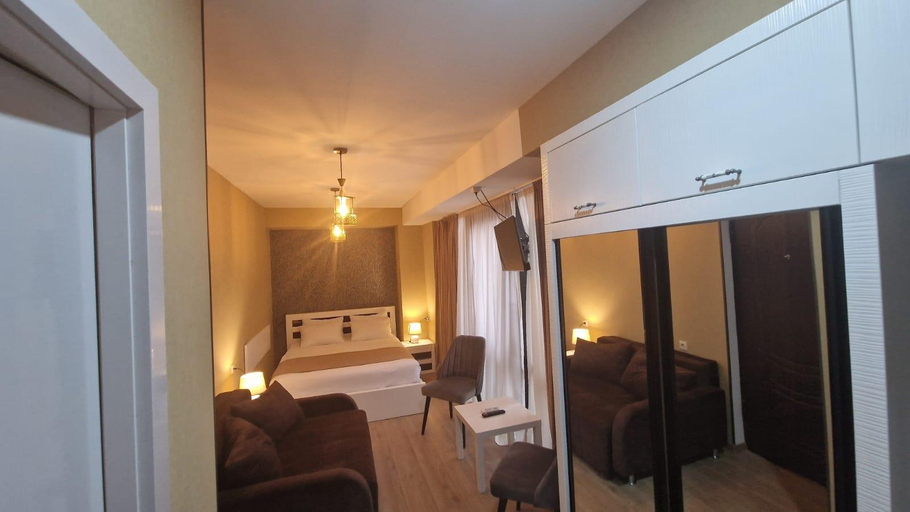 2, Vere Gold Tbilisi, Tbilisi