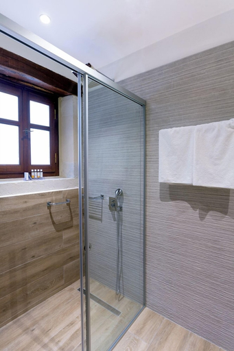 Bathroom 5, Hotel Casa Moazzo, Crete