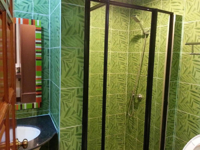 Bathroom 3, Banana Resort & Spa, Muang Kanchanaburi