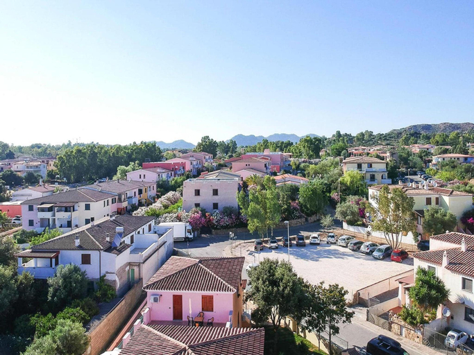 Others 5, Apartment in Sos Alinos near Cala Liberotto, Nuoro