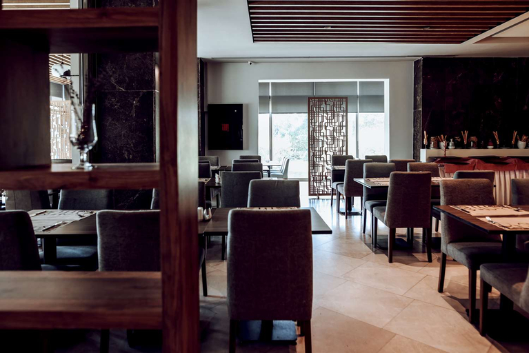 Food & Drinks 4, Karsiyaka Convention & Spa Hotel, Karşıyaka