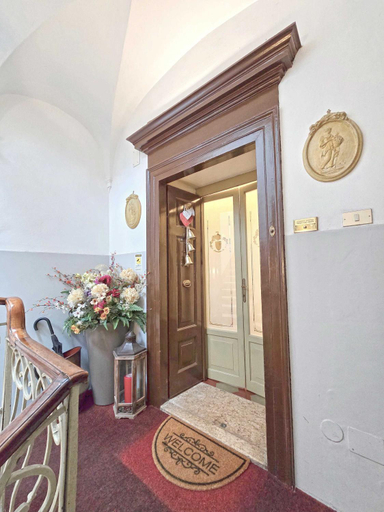 Entrance 5, MvA MADAMA VERONA APARMENTS, Verona