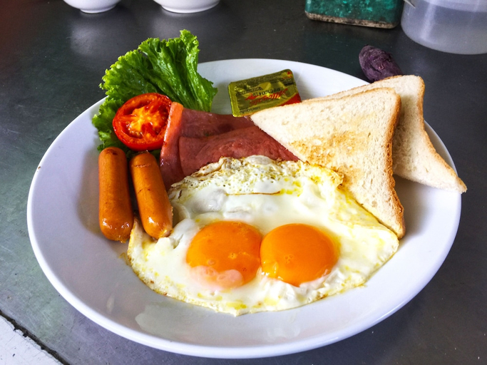 Food & Drinks 5, Seabox Khaolak Hostel, Takua Pa