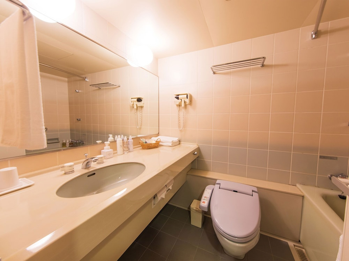 Bathroom 4, Okinawa Grand Mer Resort, Okinawa