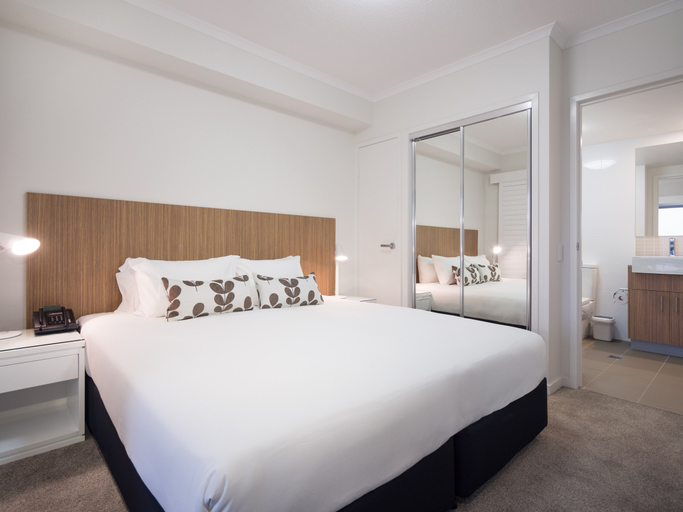 Bedroom 3, Oaks Mackay Rivermarque Hotel, Mackay - Pt A