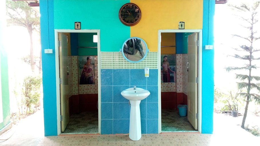 Bathroom 3, Rueang Sri Si Ri, Muang Sukhothai