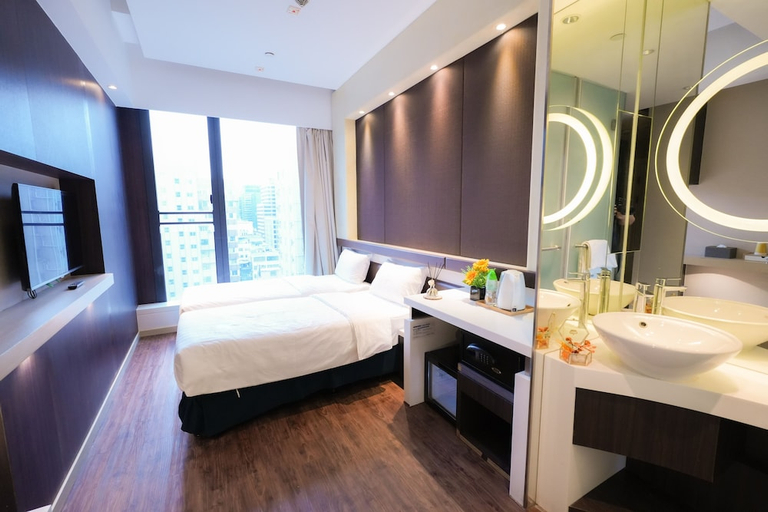 Bedroom 2, Epoch Hotel, Kowloon