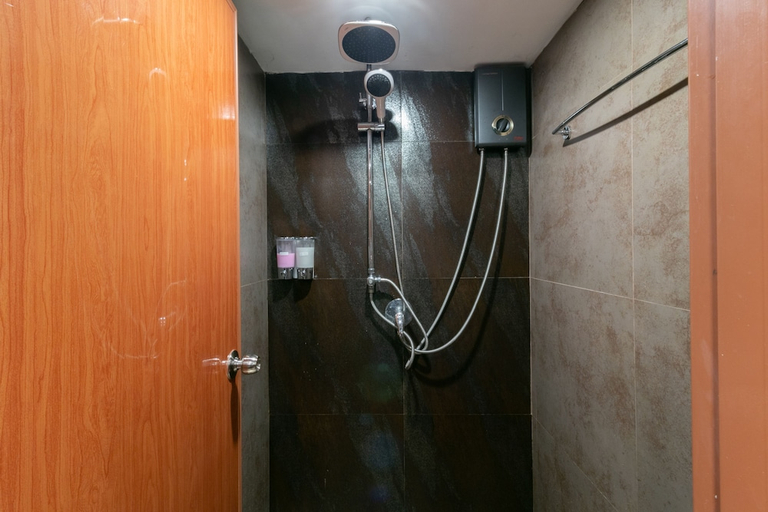Bathroom 3, Phobphanhostel, Huai Kwang
