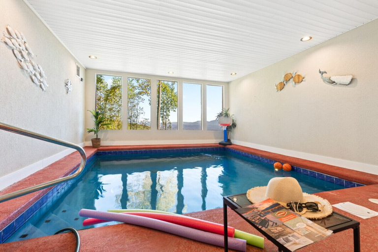 Pool 5, The Great Smoky Haven, Sevier