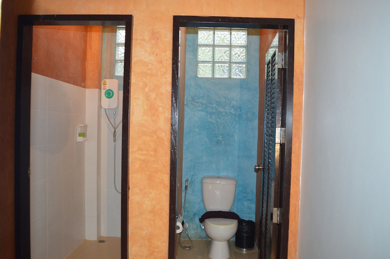 Bathroom 4, Khanom Maroc Resort And Spa, Khanom