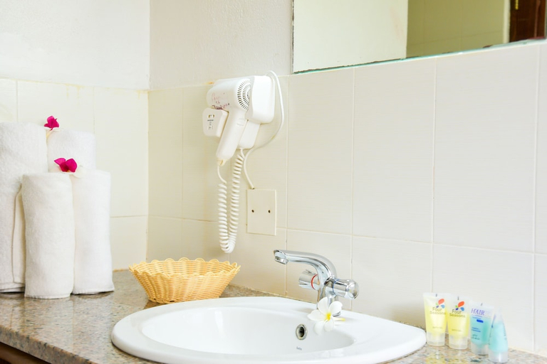 Bathroom 4, Filao Beach Resort by Sansi, Kati