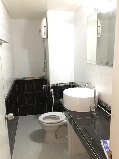 Bathroom 3, Muangthongthani Rental by Khun Dan, Pak Kret