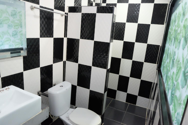 Bathroom 3, Numjaan Resort, Mueang Krabi