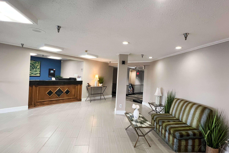 Public Area, Baymont by Wyndham Columbia MO, Boone